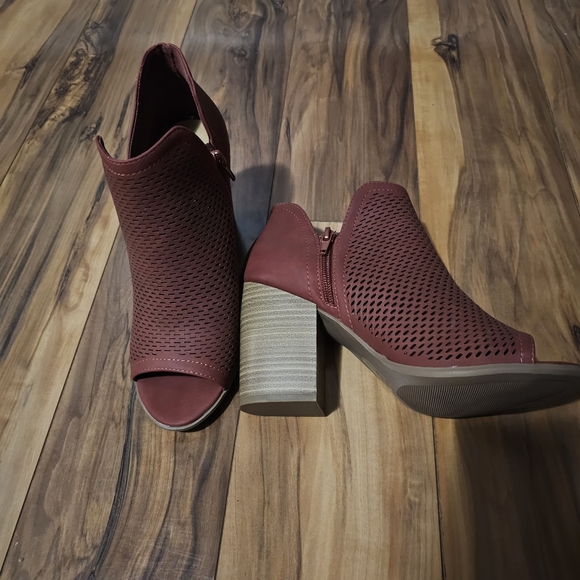 Soda Caster Ankle Boots Chunky Heel Faux Leather Open Toe 7.5 - Picture 4 of 7